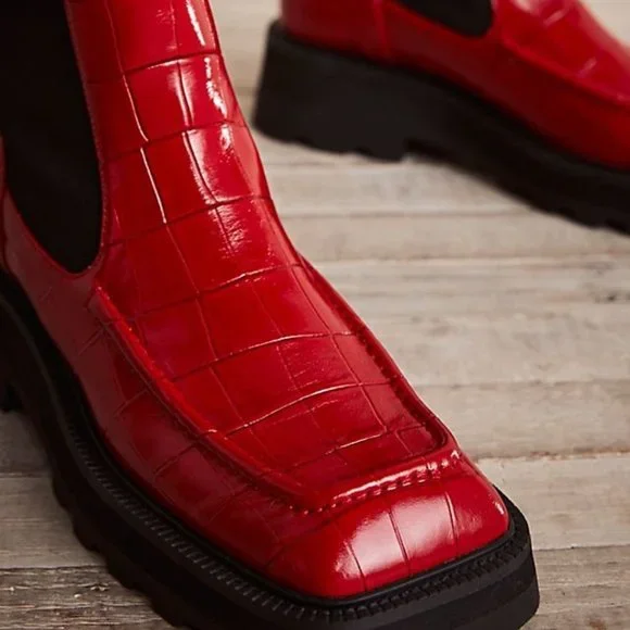 Free People X Intentionally Blank Rocky Moc Chelsea Boots - Picture 11 of 12